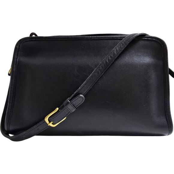 Coach Handbags - Coach Vintage Sutton Zip Leather Crossbody Black 9814
